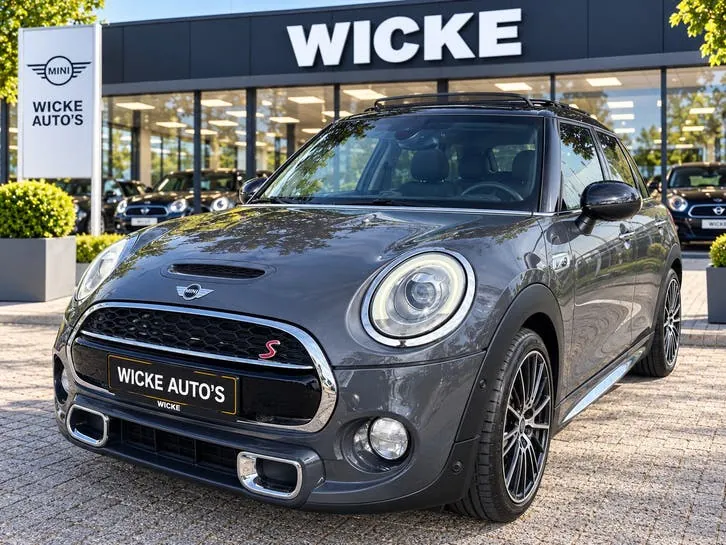 Mini Cooper S 2014 photo 2