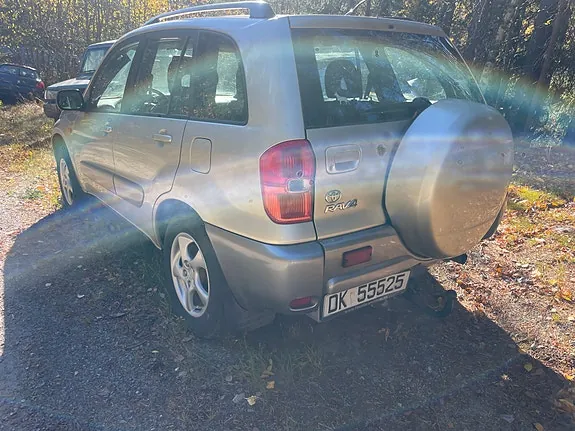 Toyota Rav4 2004 photo 3