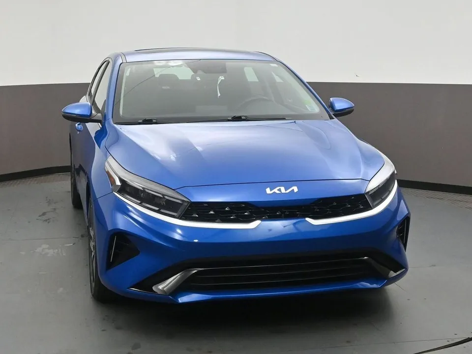 Kia Forte 2024 photo 2