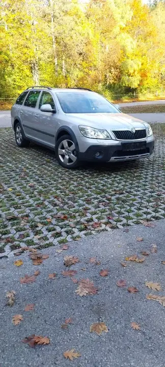 Skoda Octavia Scout 2012 photo 2