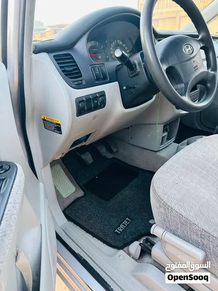 Hyundai Trajet 2005 photo 4
