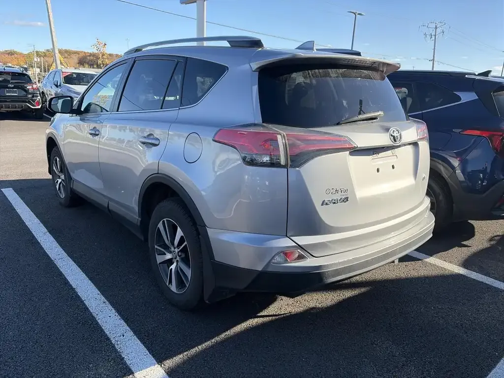 Toyota Rav4 2018 photo 4