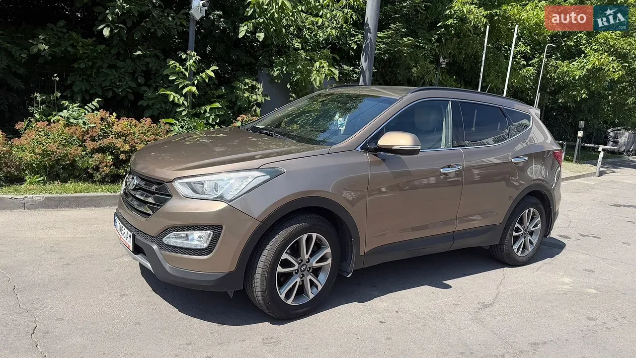 Hyundai Santa Fe 2014 photo 2