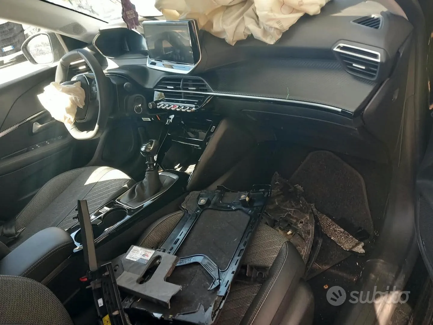 Peugeot 208 2025 photo 4