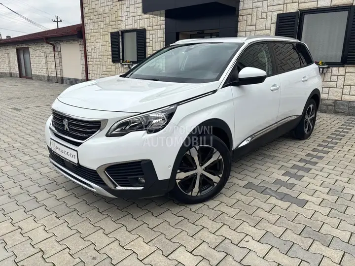 Peugeot 5008 2017 photo 2