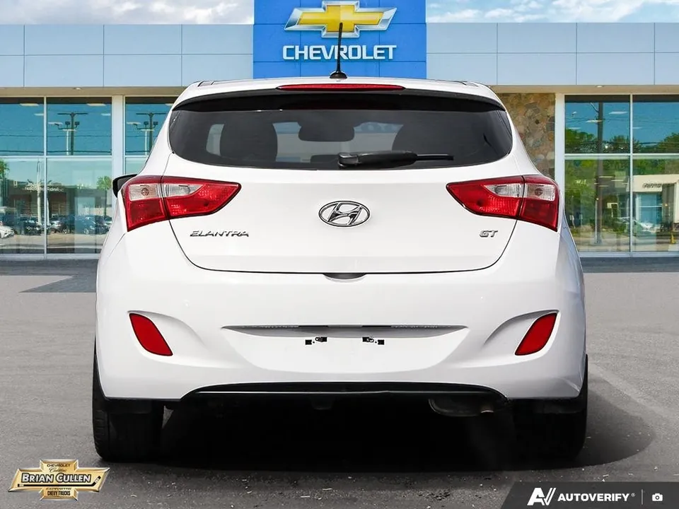 Hyundai Elantra 2015 photo 5