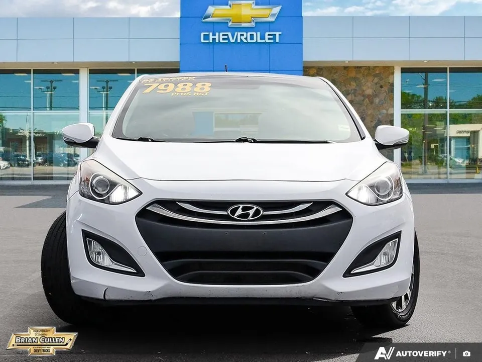 Hyundai Elantra 2015 photo 2