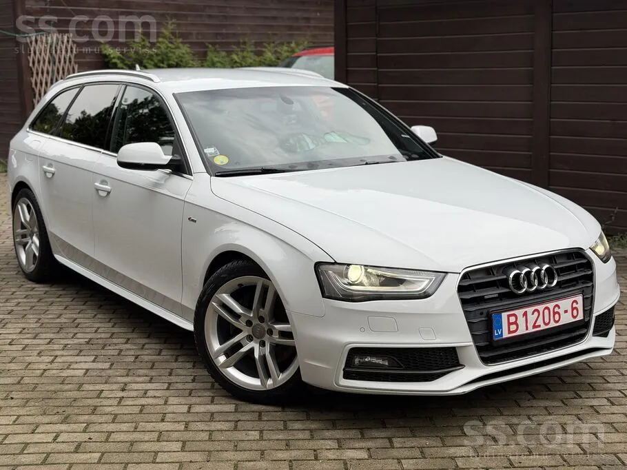 Audi A4 2012 photo 2