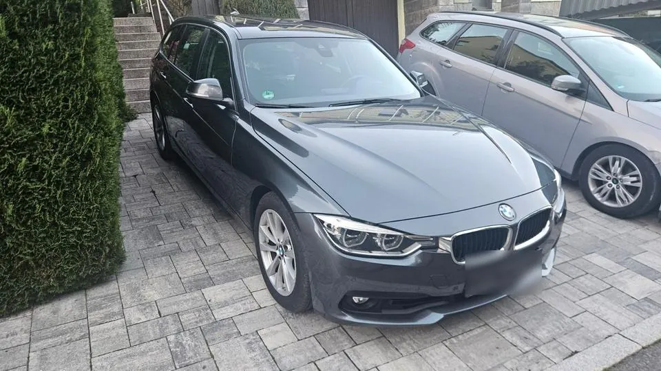 BMW 320I