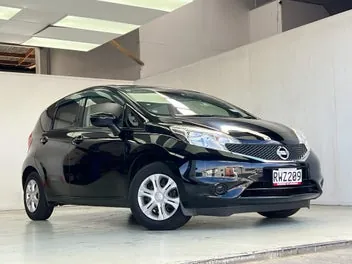 Nissan Note 2015 photo 2