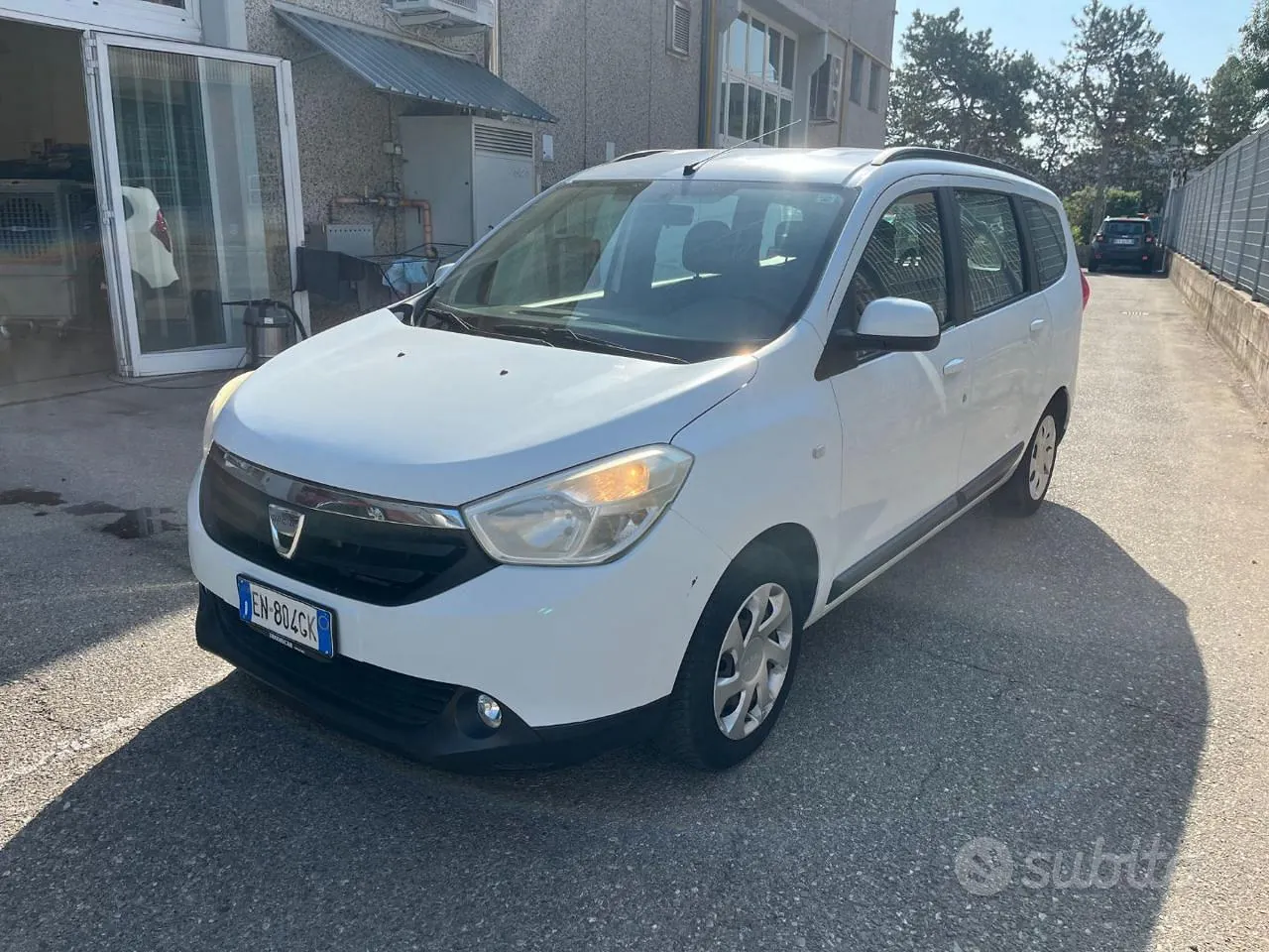 Dacia Lodgy 2012 photo 4