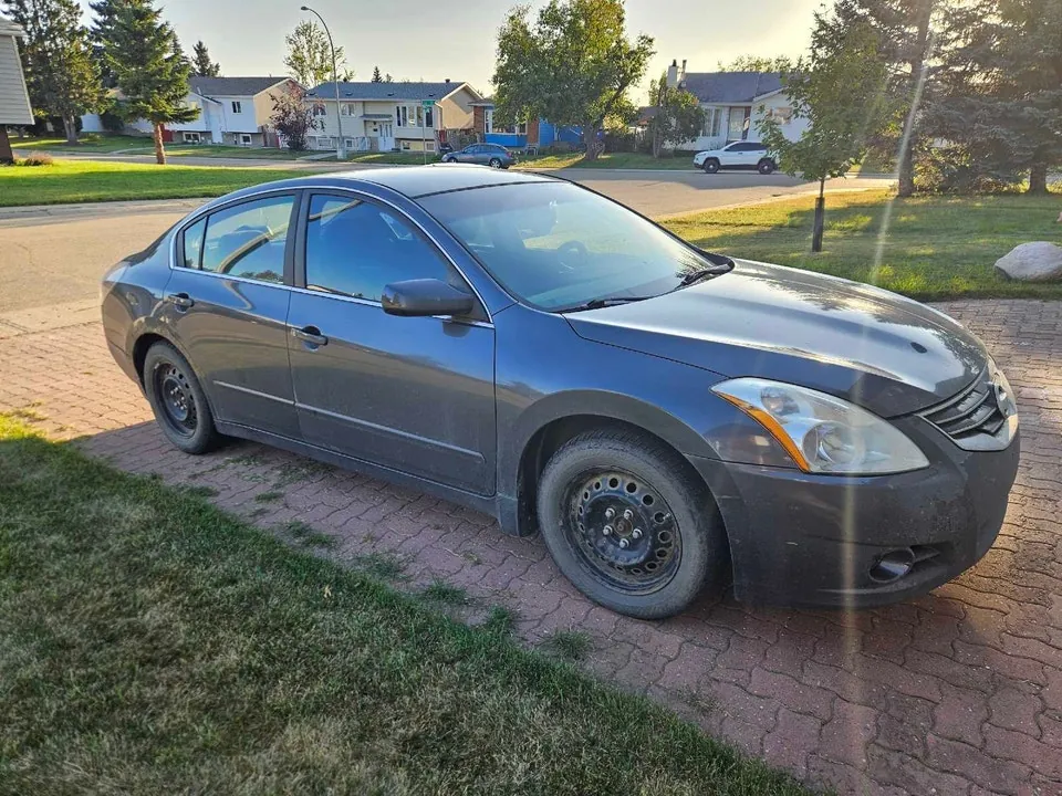 Nissan Altima 2010 photo 3