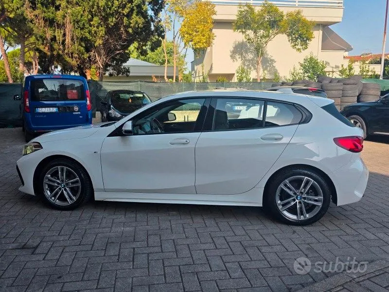 BMW 1 Series 2022 photo 4