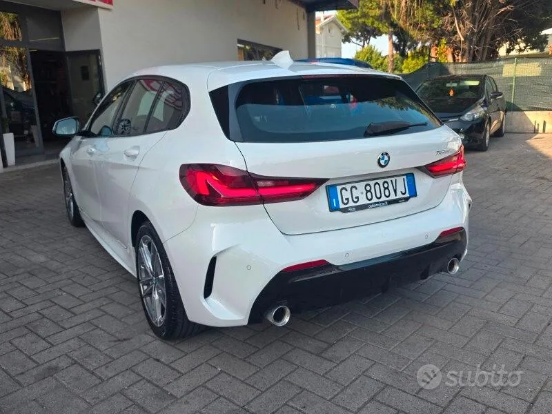 BMW 1 Series 2022 photo 5