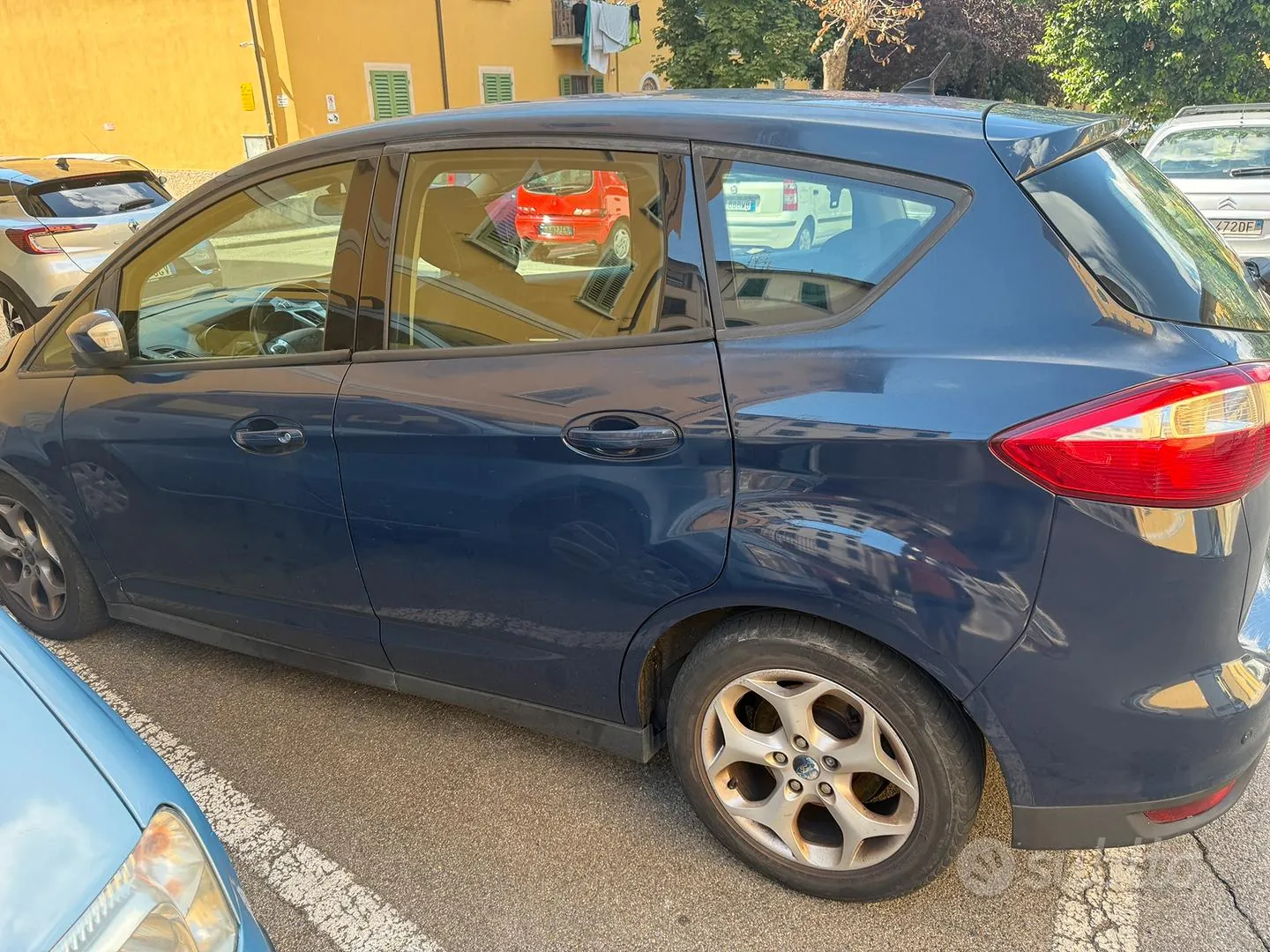 Ford C-Max 2011 photo 3