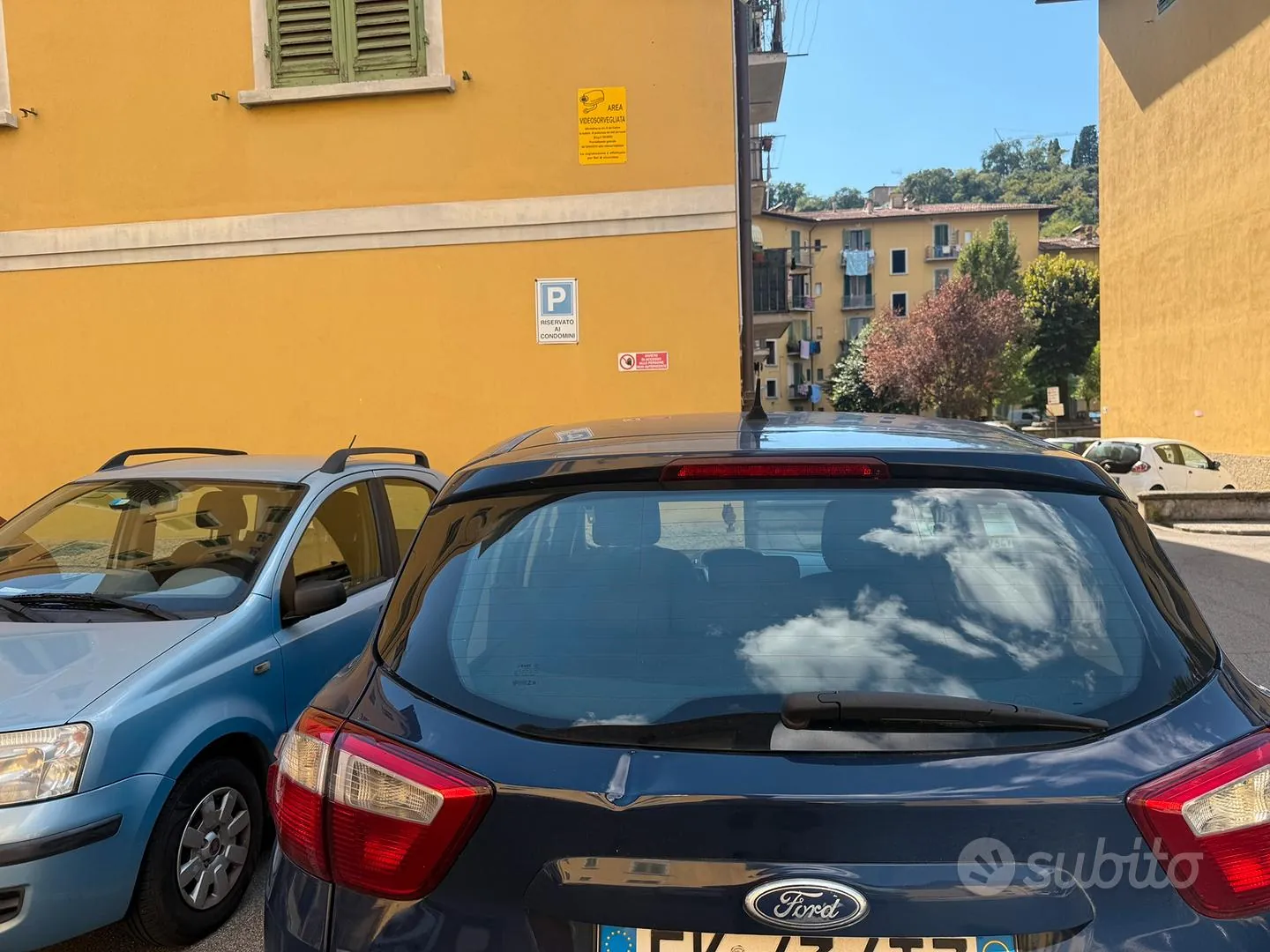 Ford C-Max 2011 photo 2