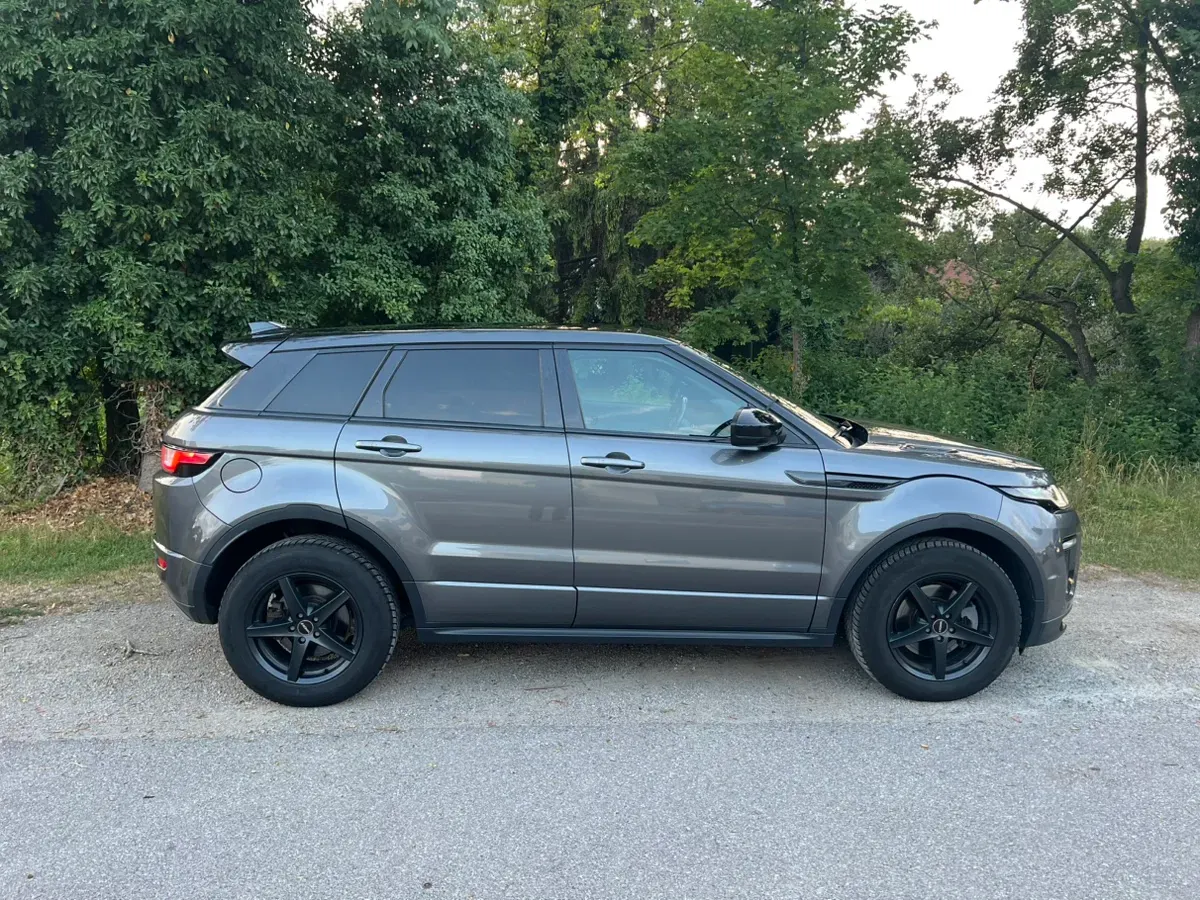 Land Rover Range Rover Evoque 2018 photo 3