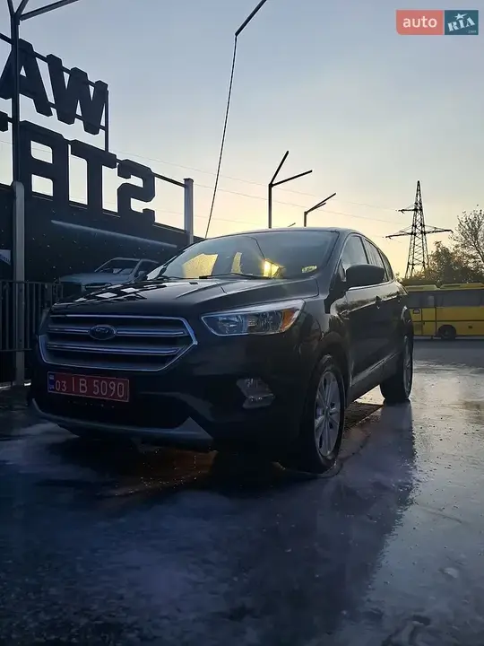 Ford Escape 2018 photo 3