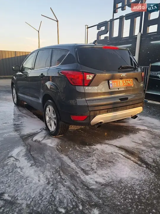Ford Escape 2018 photo 5