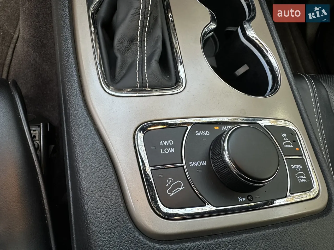 Jeep Grand Cherokee 2017 photo 4