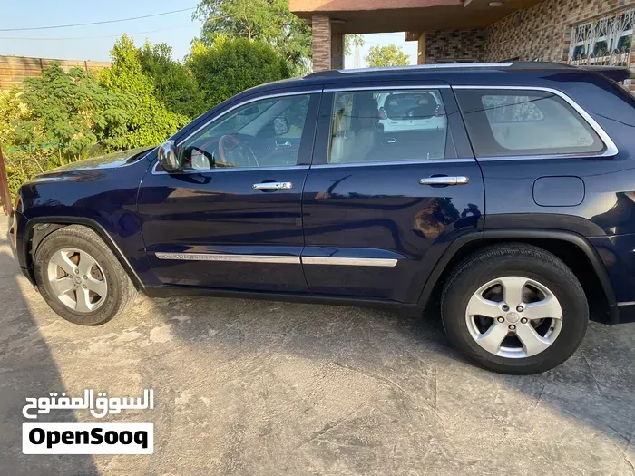 Jeep Grand Cherokee 2012 photo 2