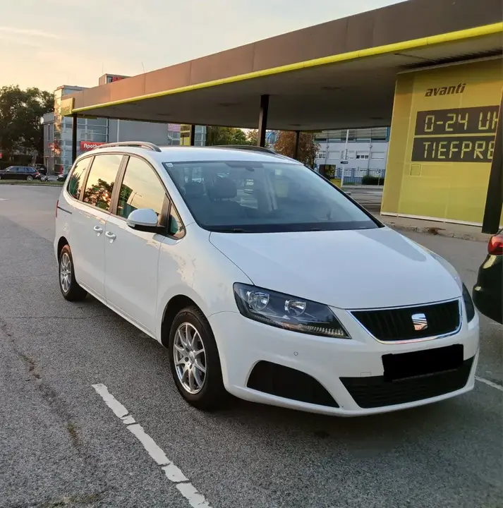 Seat Alhambra 2013 photo 2