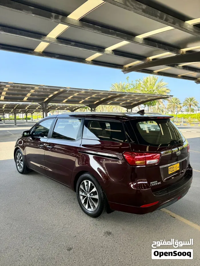 Kia Carnival 2018 photo 4