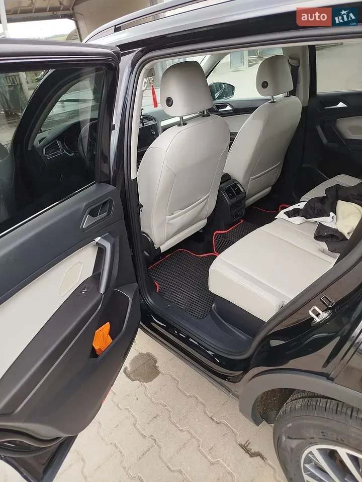 Volkswagen Tiguan 2018 photo 5