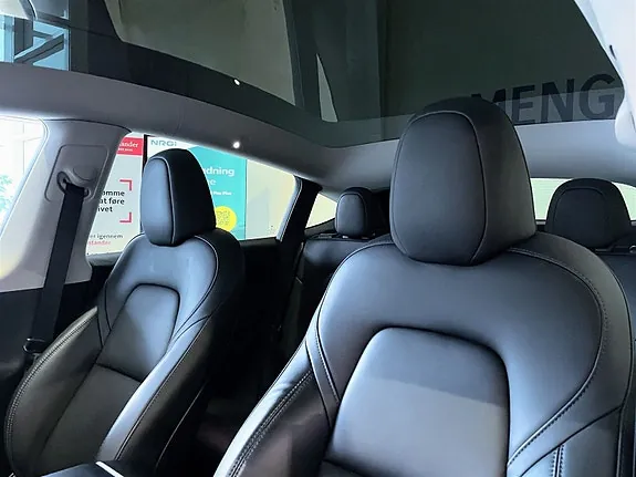Tesla Model Y 2023 photo 5