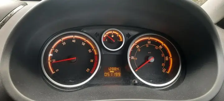 Vauxhall Corsa 2009 photo 4
