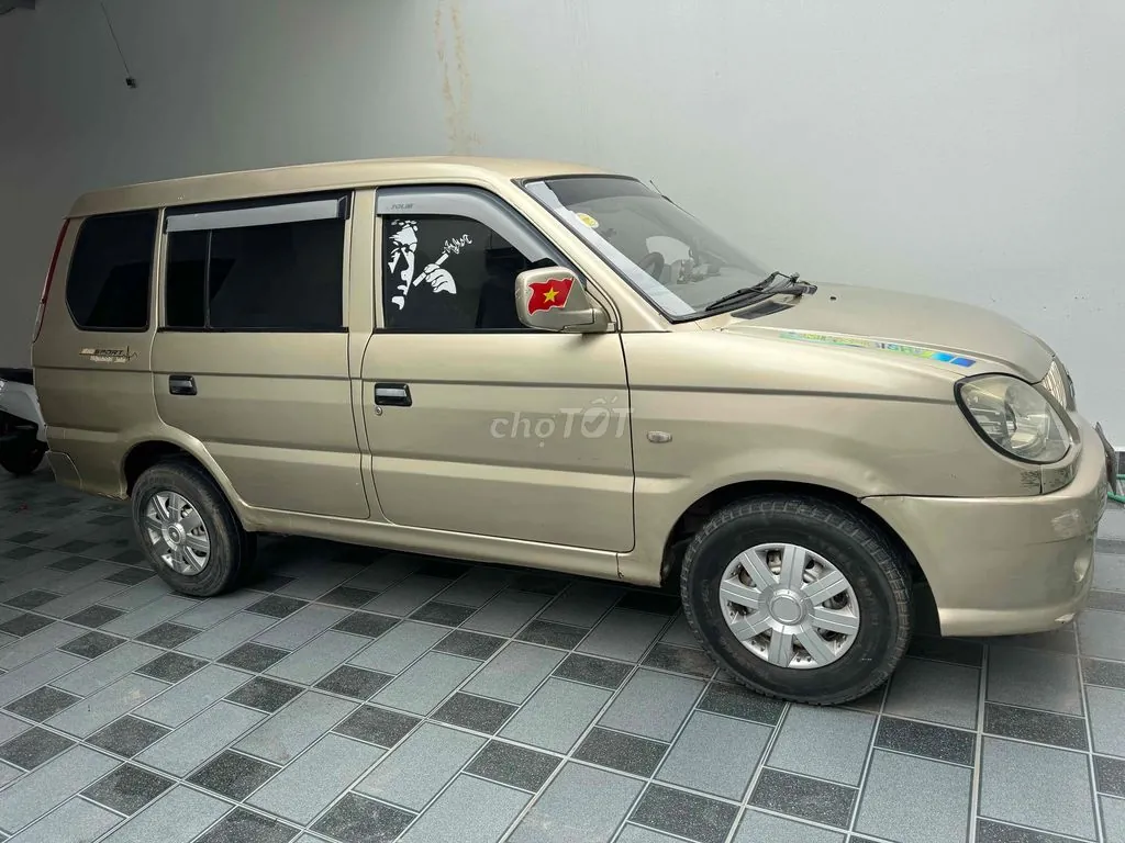 Mitsubishi Jolie 2004 photo 4