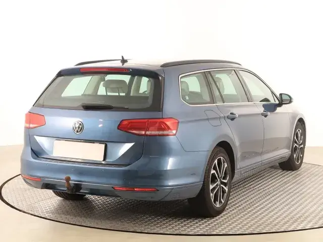 Volkswagen Passat Variant 2016 photo 4
