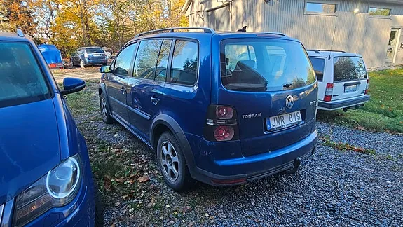 Volkswagen Touran Cross 2009 photo 4