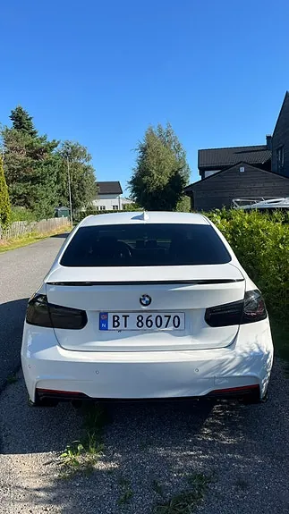 BMW 328I 2013 photo 3