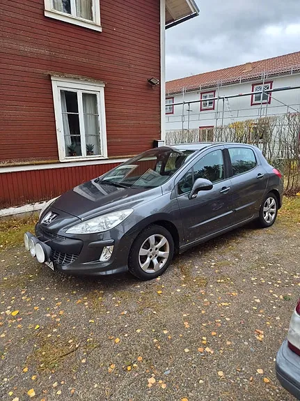 Peugeot 308 2010 photo 3