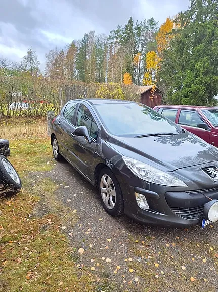 Peugeot 308 2010 photo 4