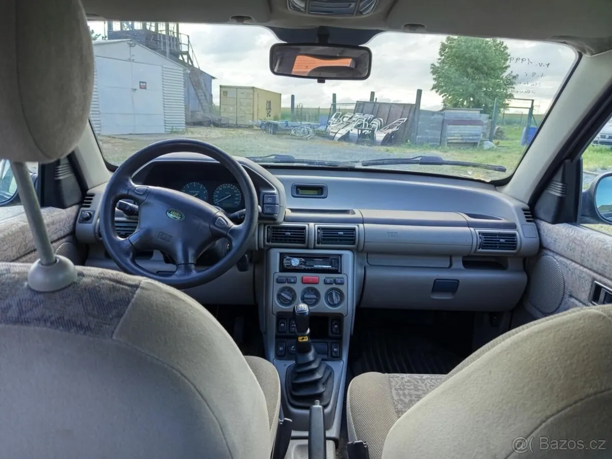 Land Rover Freelander photo 3