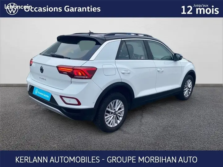 Volkswagen T-Roc 2023 photo 2