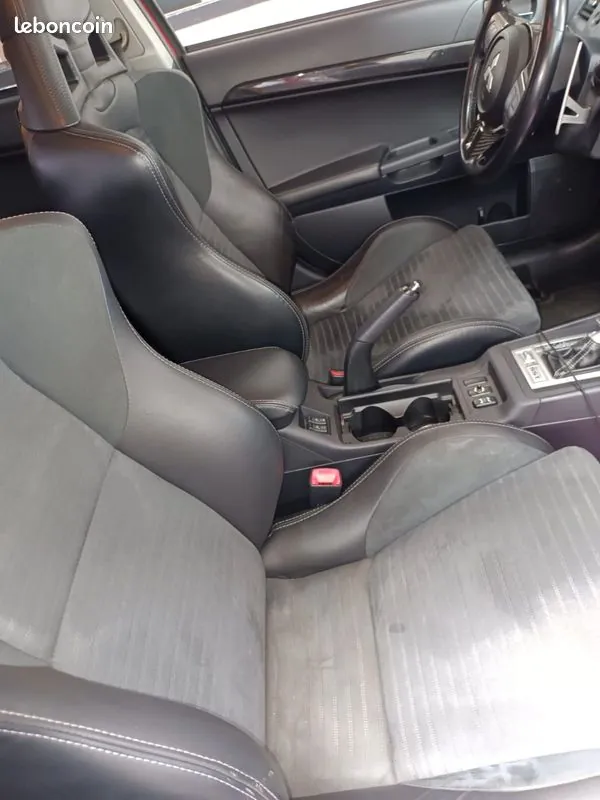 Mitsubishi Lancer 2011 photo 3
