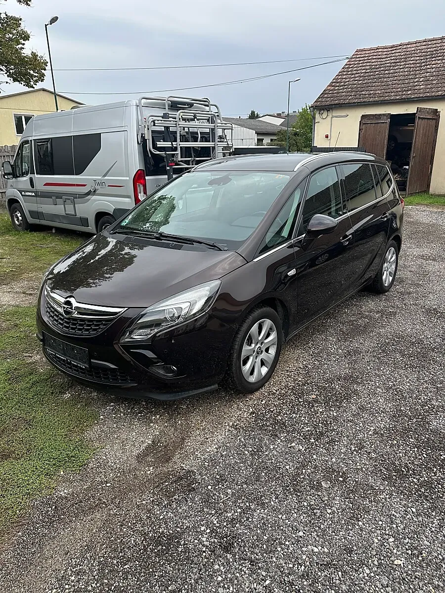 Opel Zafira Tourer