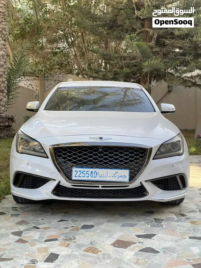 Genesis G80 2017 photo 3
