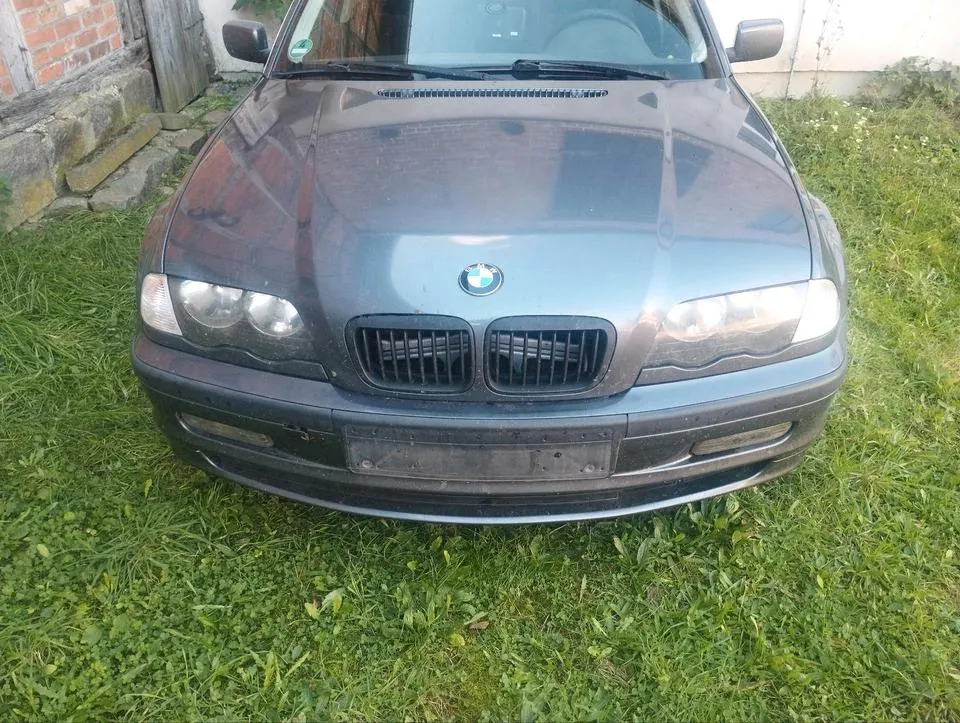 BMW 320