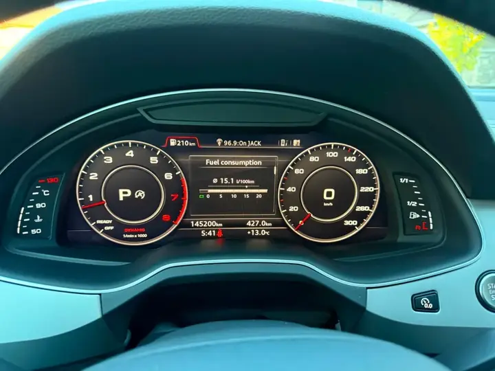 Audi Q7 2017 photo 5