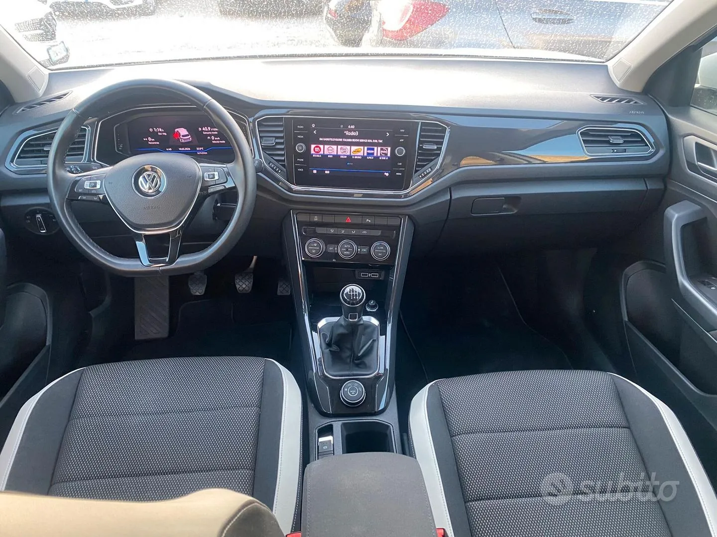 Volkswagen T-Roc 2018 photo 5