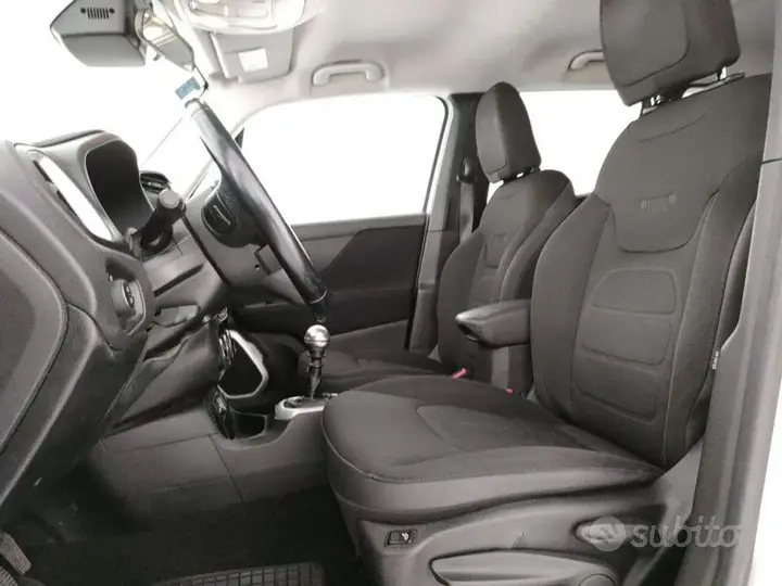 Jeep Renegade 2014 photo 5