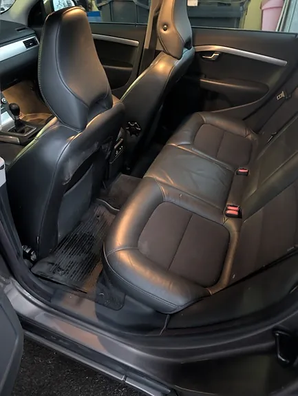 Volvo V70 2011 photo 4