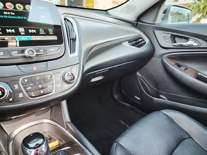 Chevrolet Malibu 2018 photo 5