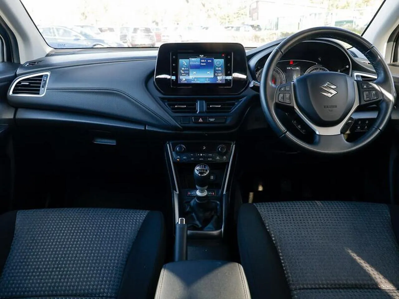 Suzuki S-Cross 2023 photo 3