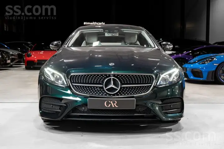 Mercedes-Benz E300 Coupe 2018 photo 2