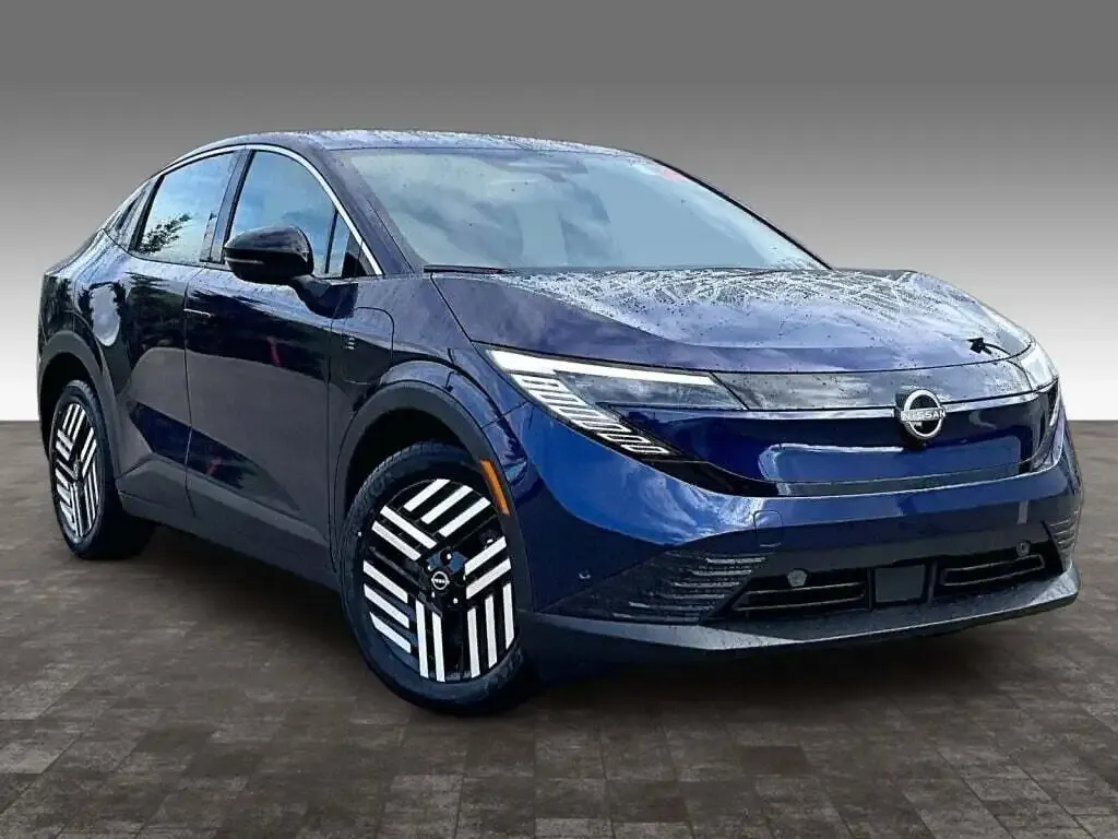 Nissan Leaf 2026 photo 2